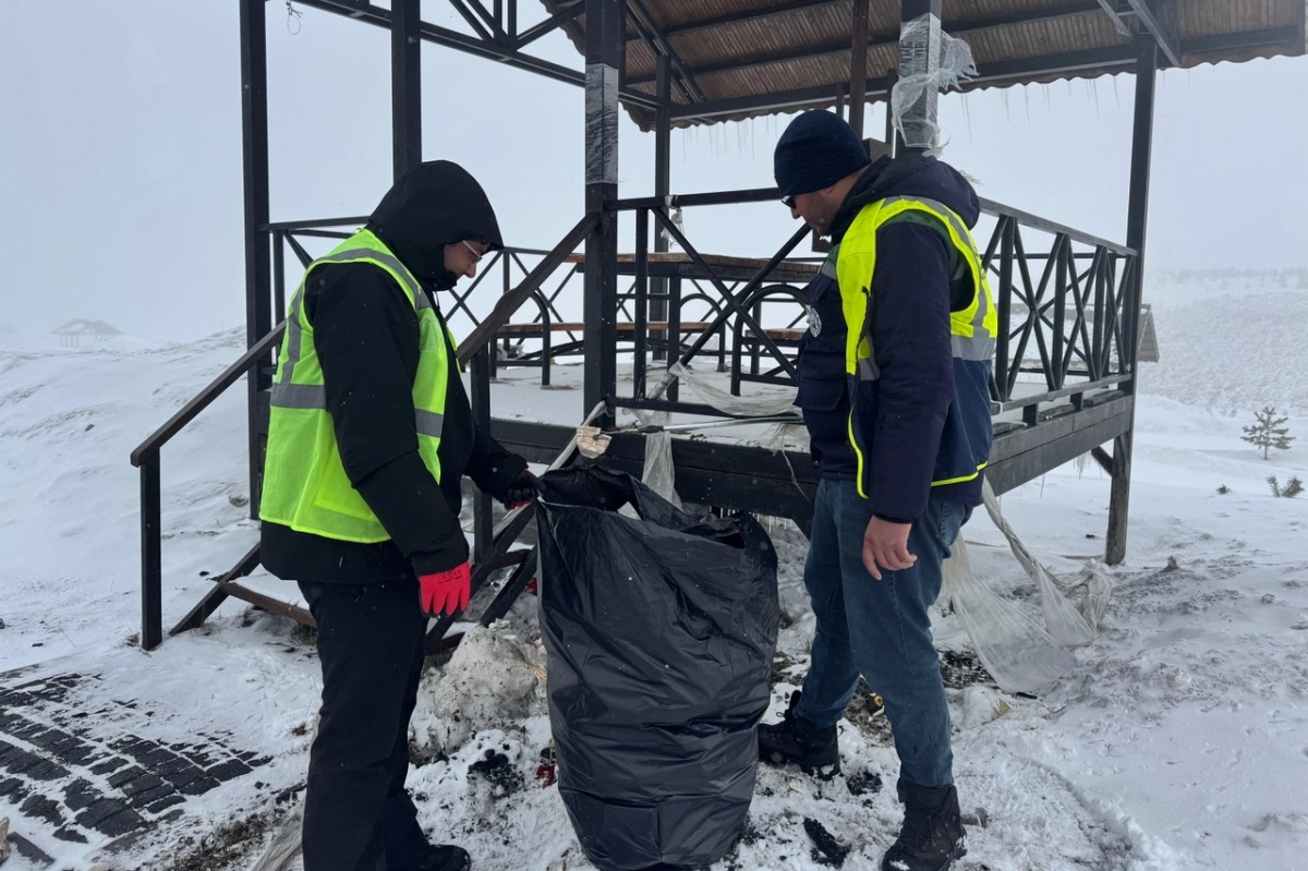 Erciyes’te temizlik çalışmasıyla çevre duyarlılığı artırıldı