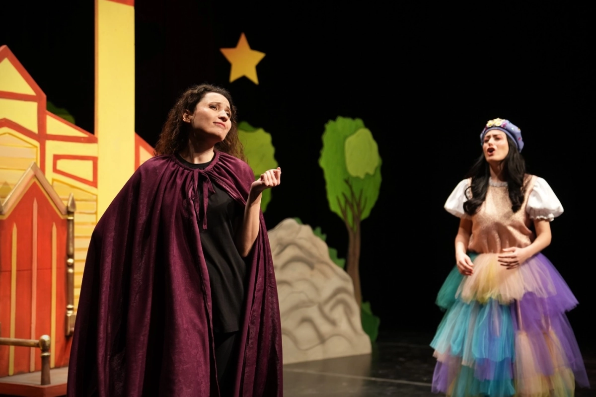 Keçiören’de “Sihirli Madalyon” çocuk oyunu miniklerle buluştu