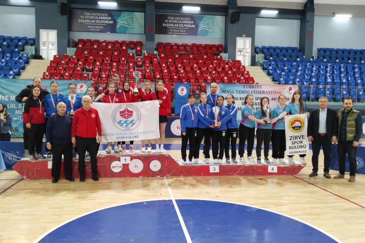 Trabzon Büyükşehir Belediyesi Kadın Masa Tenisi Takımı 1. Lig’e yükseldi