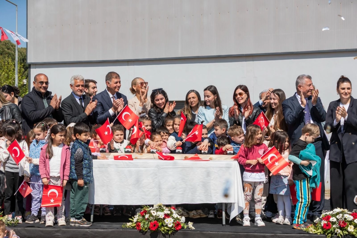 İzmir Güzelbahçe'de Onur Günay Eğitim Kampüsü Yerleşkesi’ne temel