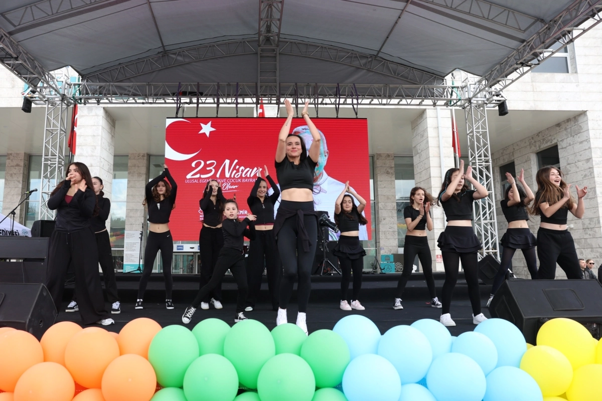 Nilüfer’de Cumhuriyet Meydanı çocukların oldu