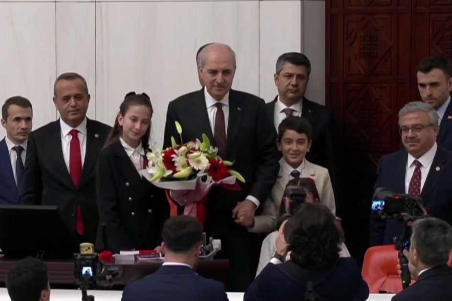 TBMM'de özel oturum... Meclis’i çocuklar yönetti