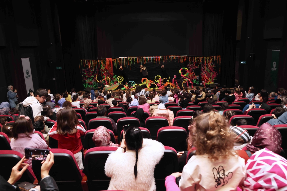 Karatay’da Çocuklara Özel Tiyatro Etkinlikleri Sürüyor