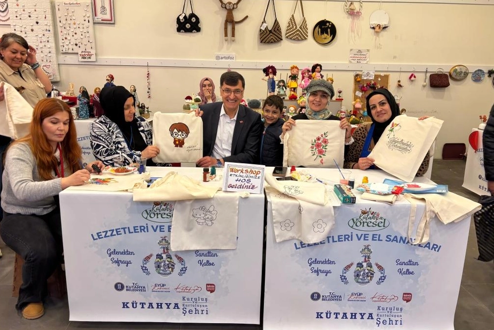 Kütahya'da Başkan Kahveci’den yöresel değerlere destek