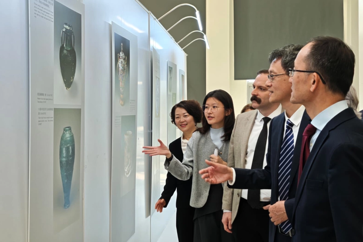 Türkiye-Çin Diplomatik İlişkilerinin 55. Yılı Sergisi Maltepe’de Açıldı