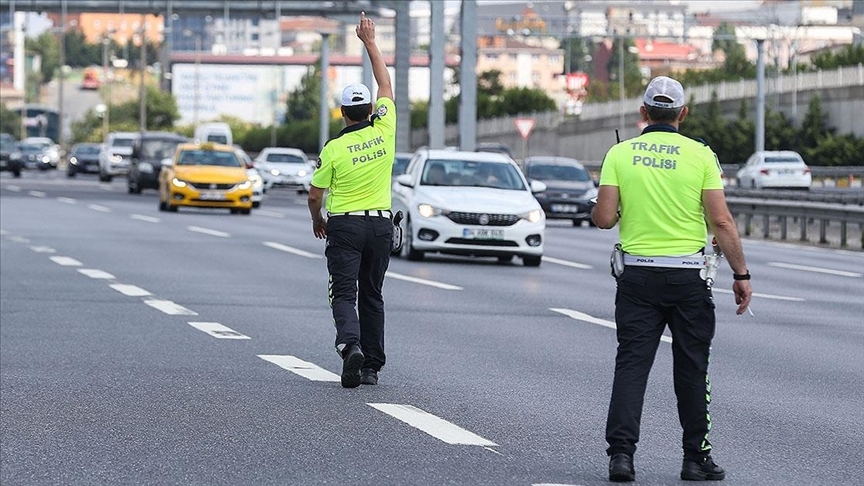 İstanbullular dikkat! Saat 12.00'den sonra bu yollar kapalı