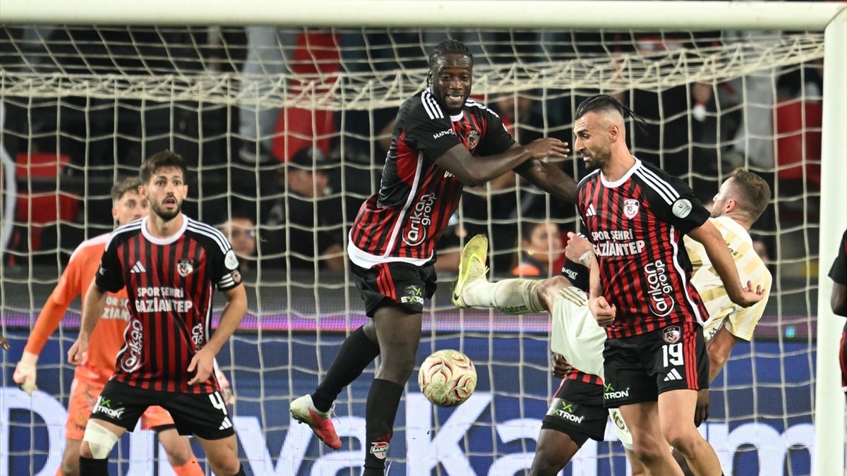 Gaziantep FK, Fenerbahçe karşısında 9 maç sonra puanla tanıştı