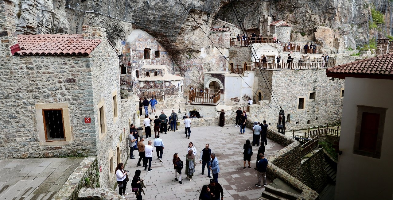 Sümela Manastırı ziyaretçi sayısında rekor kırdı