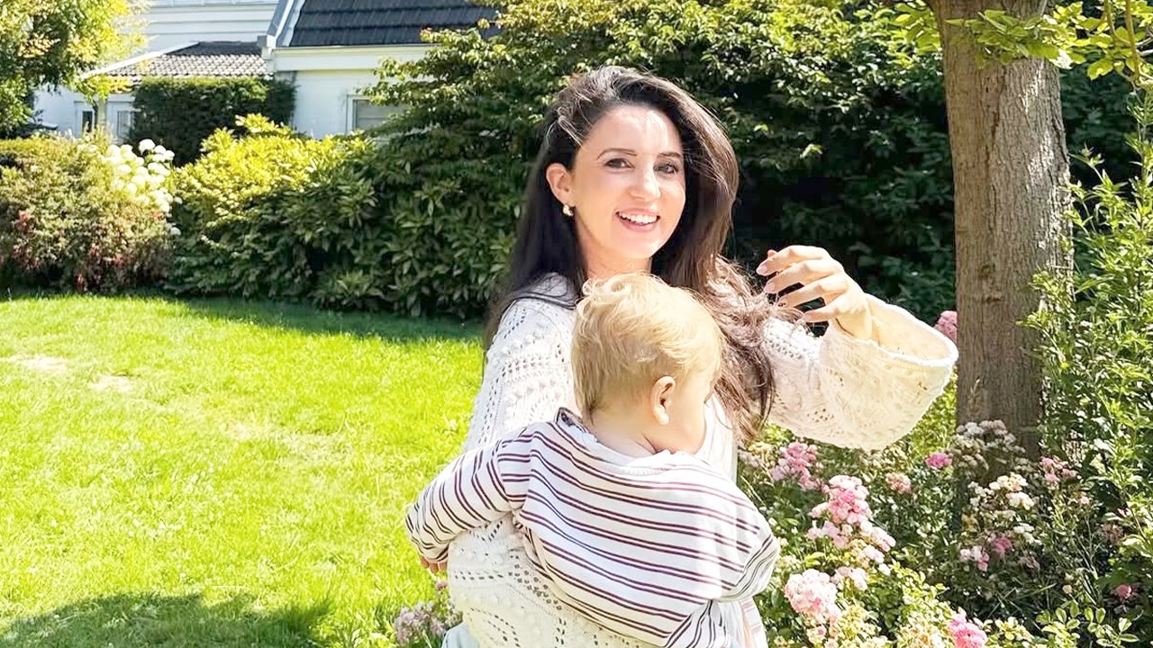 Şarkıcı Karsu’dan “kaynana” esprisi