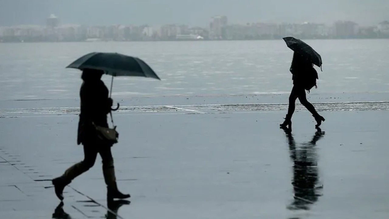 Meteoroloji'den peş peşe uyarı: Çok kuvvetli yağış geliyor