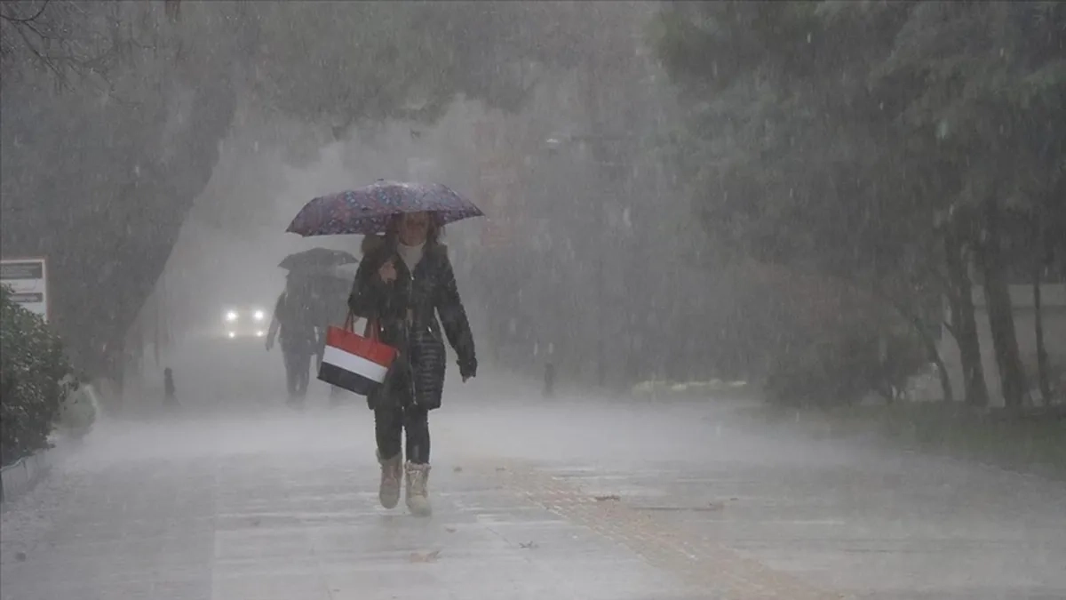 BUGÜN HAVA NASIL OLACAK? | METEOROLOJİ UYARDI: KUVVETLİ GELİYOR: İZMİR'DE HAVA NASIL OLACAK?