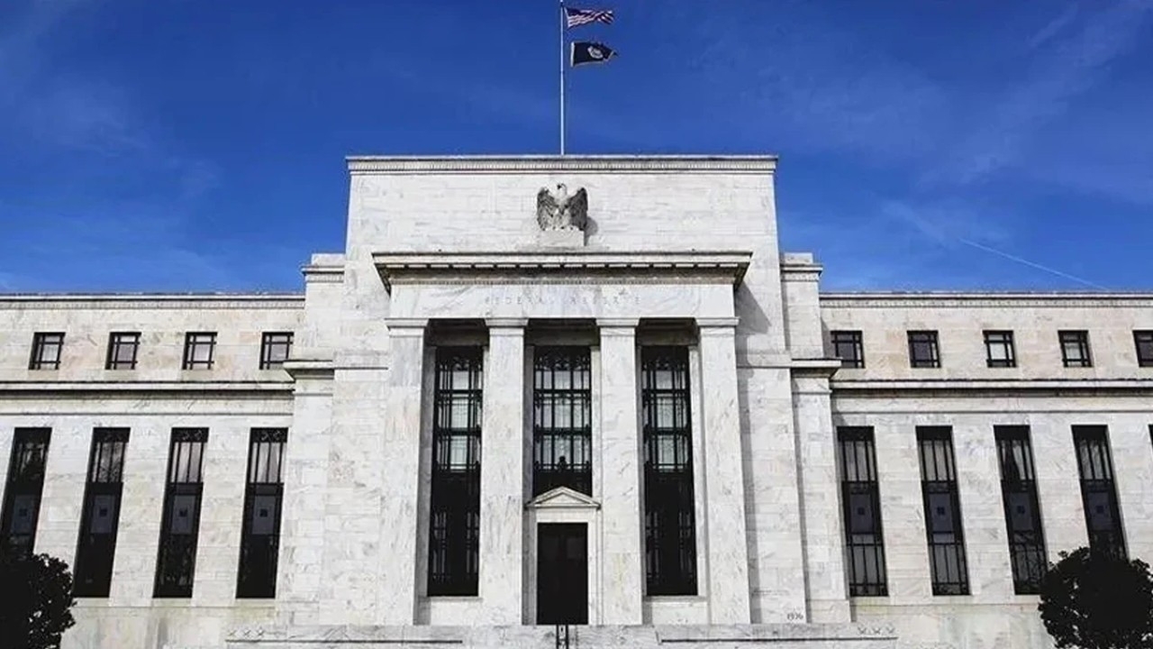 Fed yetkilisinden faiz mesajı: Bir sonraki hamle için tarih verdi