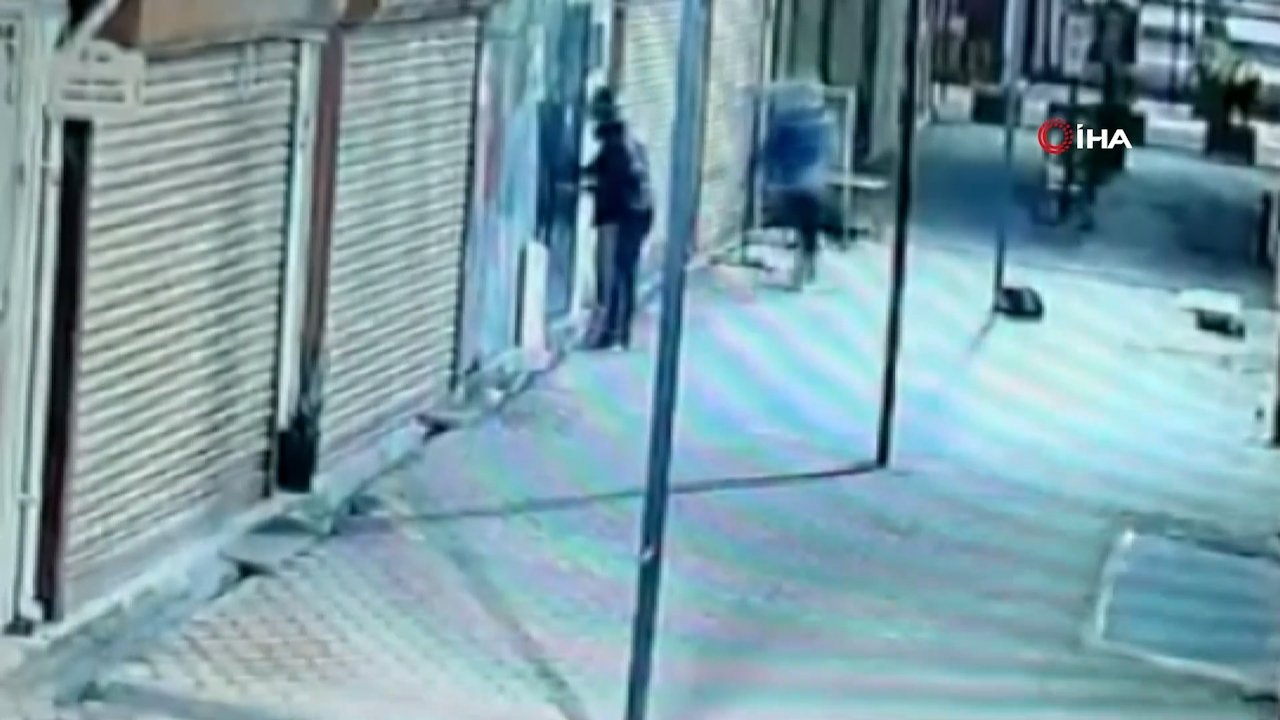 Hedef kuyumcu, kurban terzi oldu! Duvarı delerek girdikleri soygundan eli boş kaçtılar