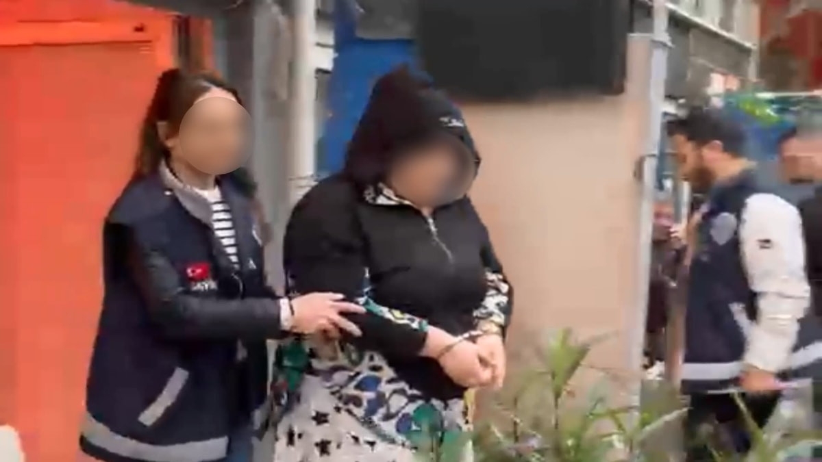 Bursa'da fuhuş operasyonu: 12 şüpheli gözaltında