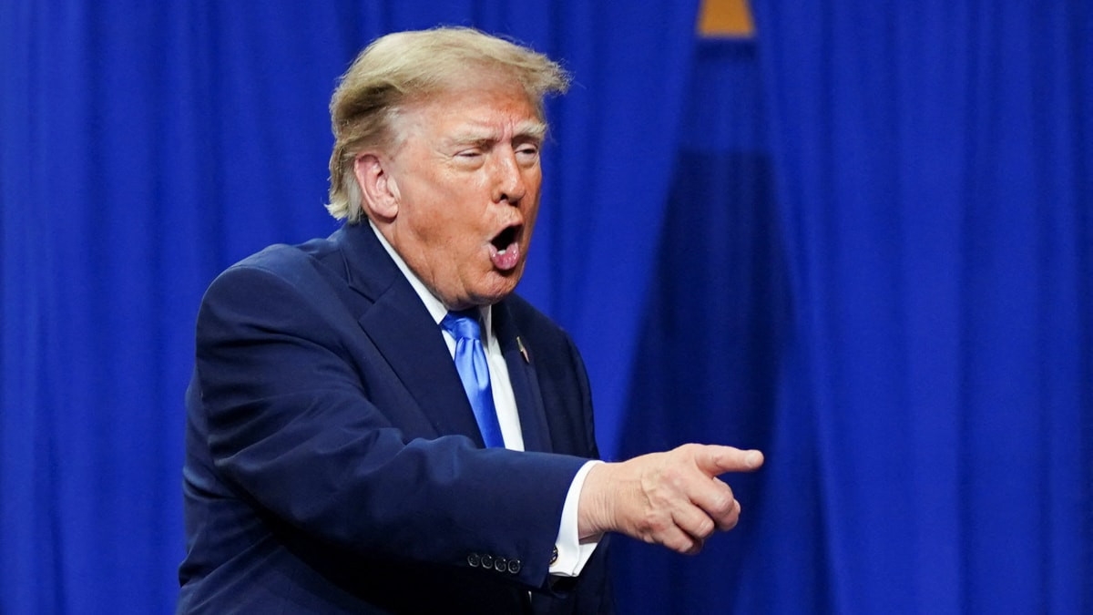Trump, Kuzey Kore lideri Kim ile 