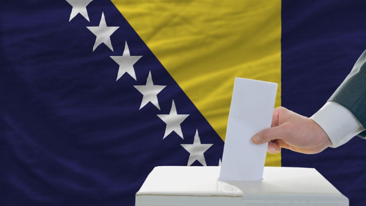 Bosna Hersek'te oy verme işlemi başladı