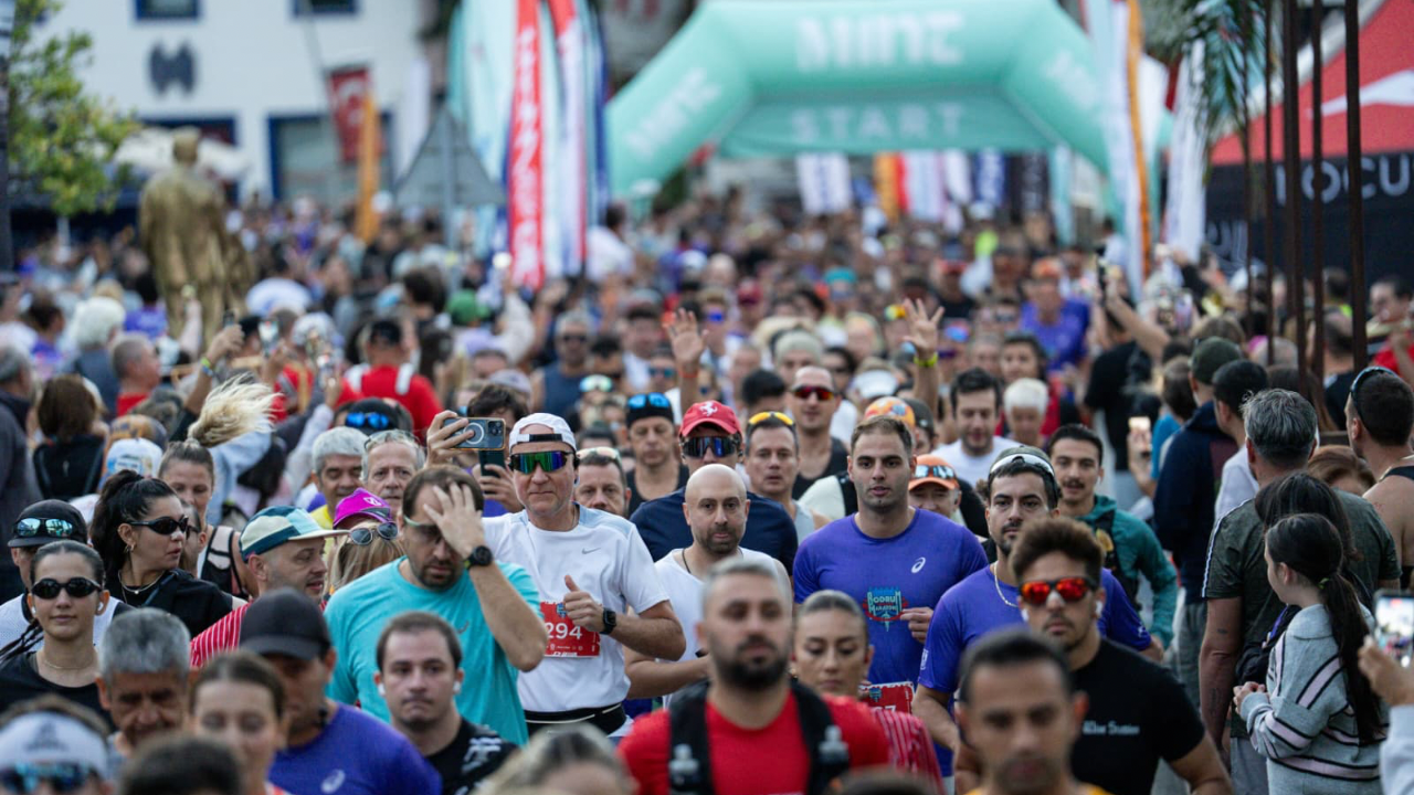 9. Uluslararası Bodrum Yarı Maratonu’nda 23 ülkeden 2 bin 500 sporcu ter döktü