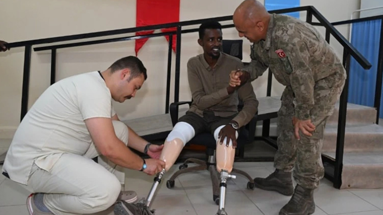 MSB'den Somalili 5 gaziye protez desteği