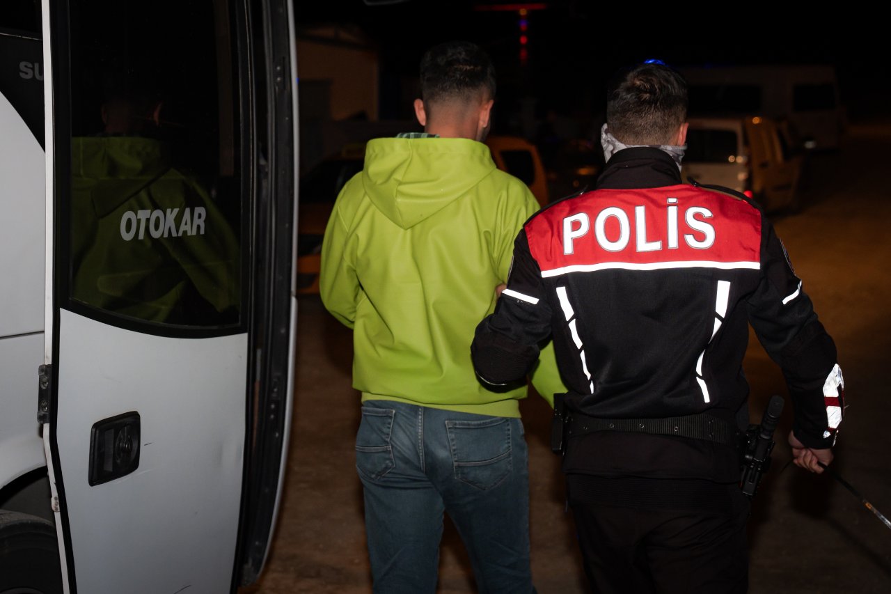 Ankara'da eğlence mekanlarına operasyon