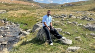 Salah'ın yaylada fotoğraf çektirdiği taşın yanına bank konuldu