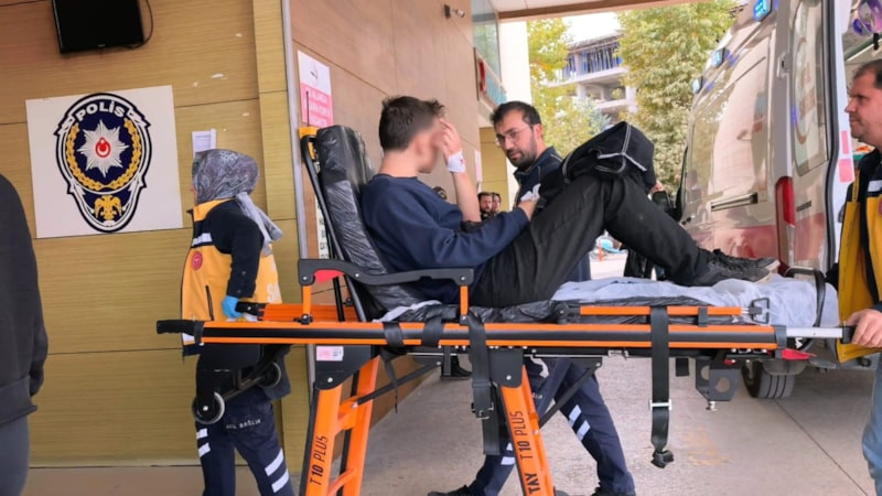 Bursa'da motosikletini tamir ederken elini kaptıran adamın parmağı koptu