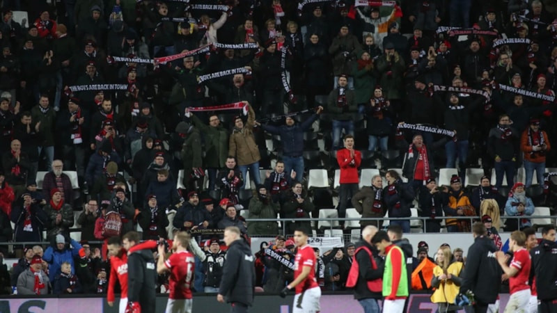 İsrail ekibi Hapoel Beer-Sheva'nın taraftarları AZ Alkmaar maçına alınmayacak