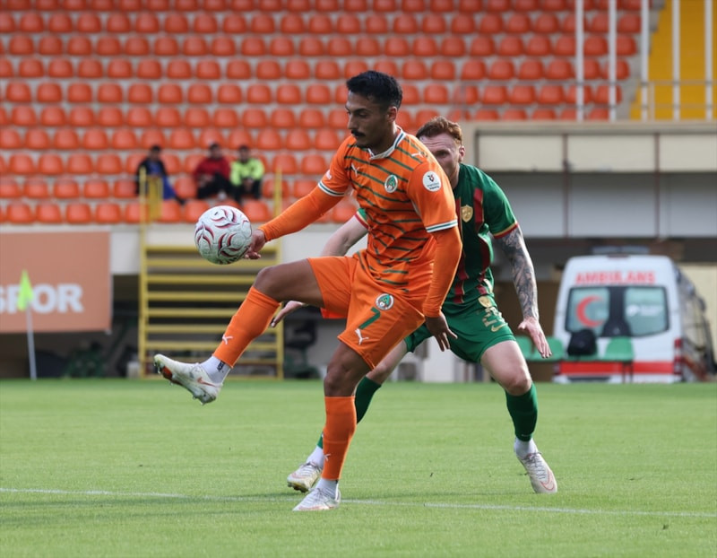 Alanyaspor, Amed Sportif Faaliyetler'e 4 attı