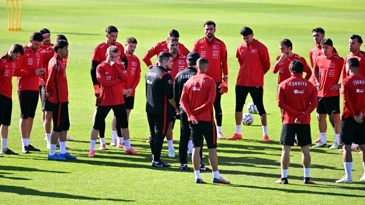 A Milli Futbol Takımı'nda İtalya maçı öncesi kötü haber: İdmanı yarıda bıraktı!