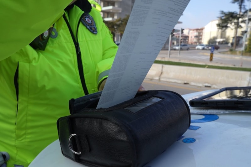 Kırıkkale'de denetimi görünce yer değiştiren sürücü drona yakalandı