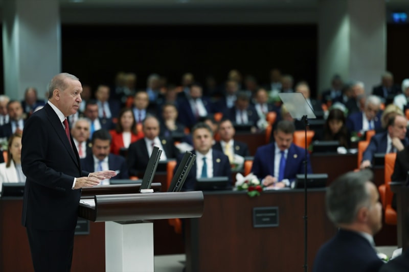 Cumhurbaşkanı Erdoğan'dan 'fon krizi' mesajı: Kimsenin hakkını kimseye yedirmeyiz