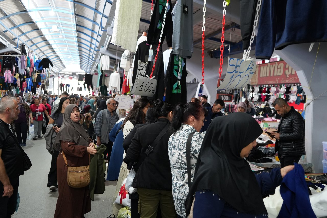 Sınır kentimize turist akını, esnaf bayram ediyor