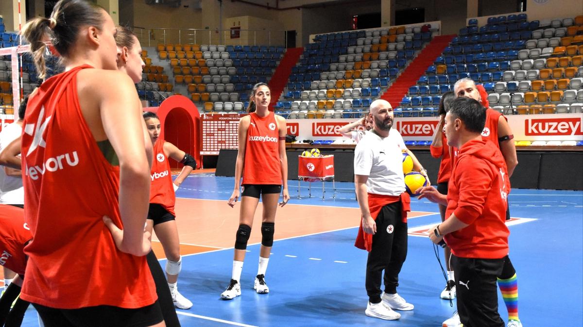 Kuzeyboru Kadın Voleybol Takımı'nda hedef galibiyet