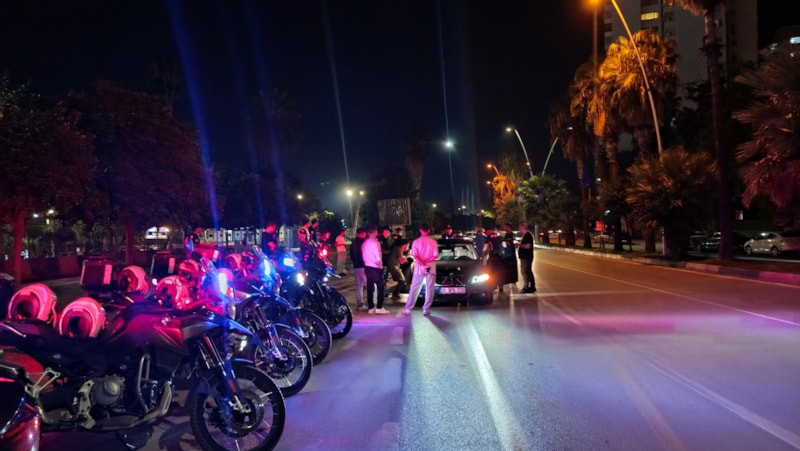 Adana’da huzur ve güven uygulaması: 66 aranan şahıs yakalandı
