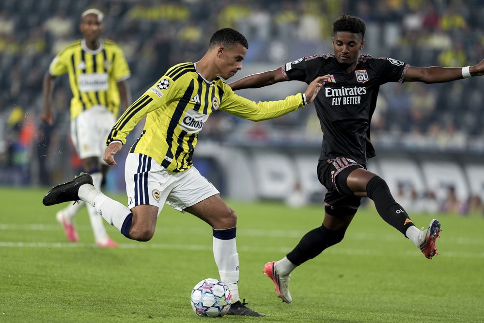 Greenwood'dan parmak ısırtan performans