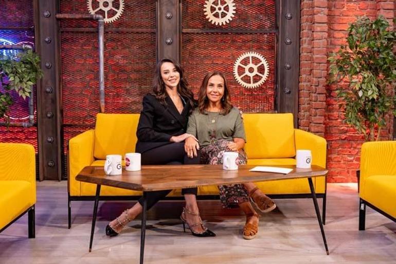 Tuvana Türkay ve Çiçek Dilligil 'Smart Sahne'ye Konuk Oldu