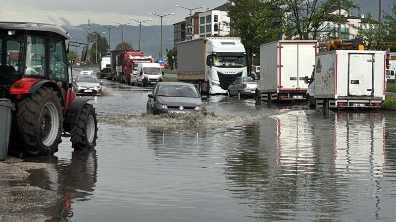 Meteoroloji tarih vererek uyardı! Kuvvetli sağanak ve fırtına geliyor