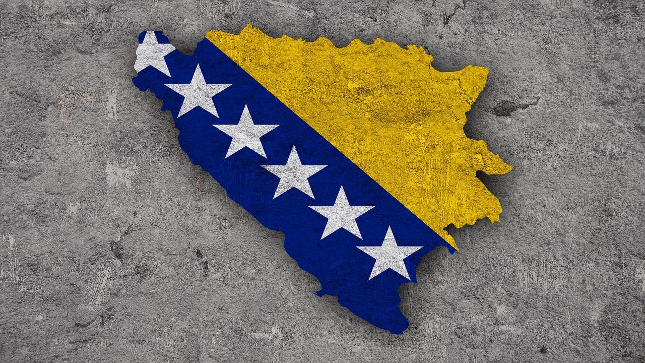 Halk sandık başında! Bosna Hersek'te oy verme işlemi başladı