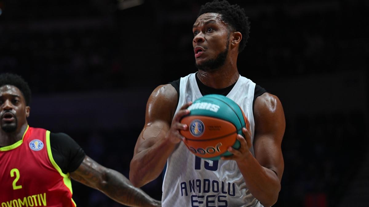 Anadolu Efes, Barcelona deplasmanında