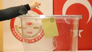 İzmir Çiğli Belediye Başkanı Onur Emrah Yıldız, AK Parti yolunda