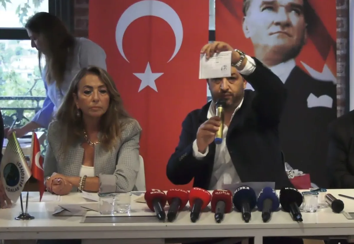 Adalar Belediyesi Başkan Vekilliği seçimi başladı... AK Parti adayı önde