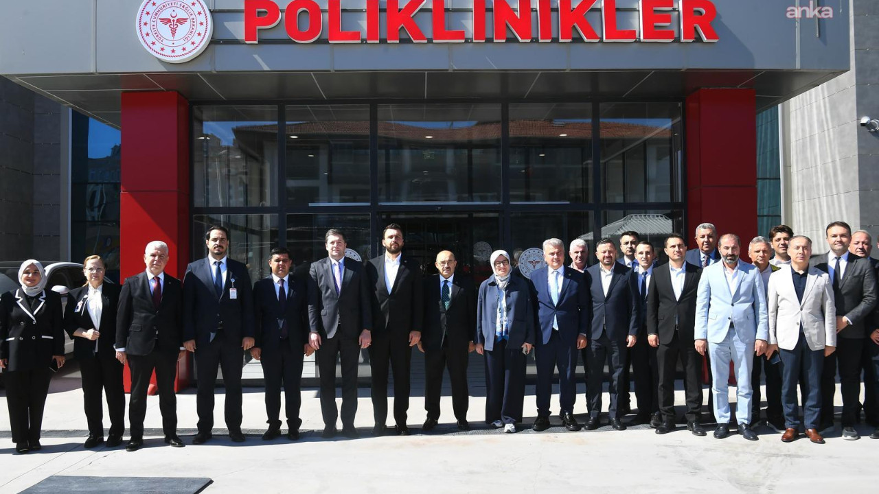 Sındırgı Devlet Hastanesi yeni binasında hasta kabulüne başladı