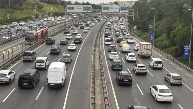 İstanbul'da trafik yoğunluğu yüzde 71'e çıktı