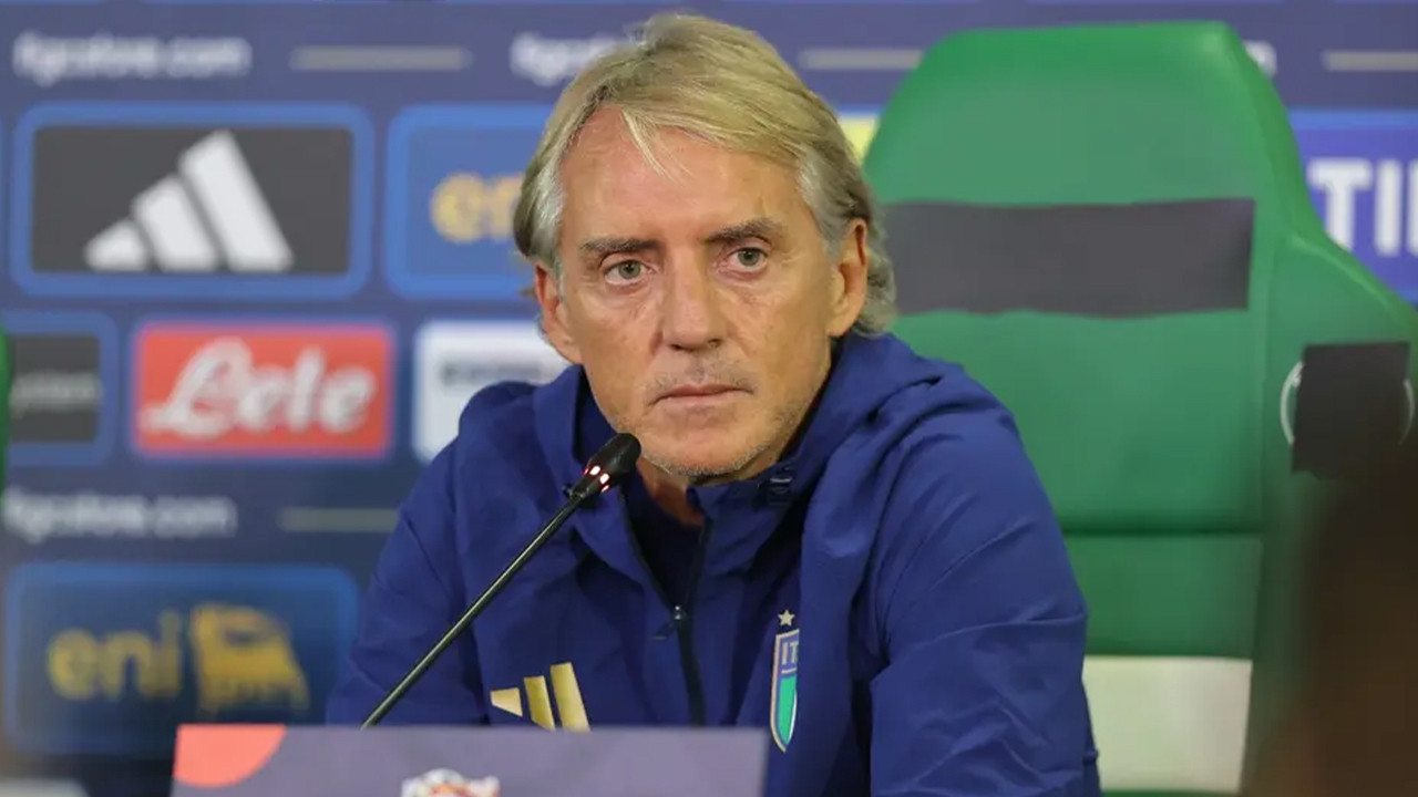 İtalya-Türkiye maçı öncesi Mancini'den Montella'ya destek: 'Harika iş çıkardı'