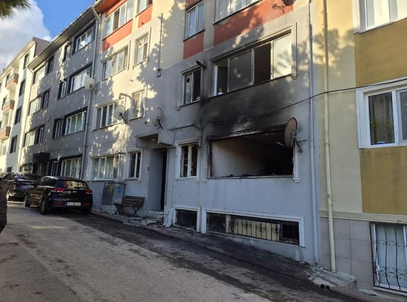 Balıkesir'de 4 katlı binada doğalgaz patlaması: 6 kişi yaralandı