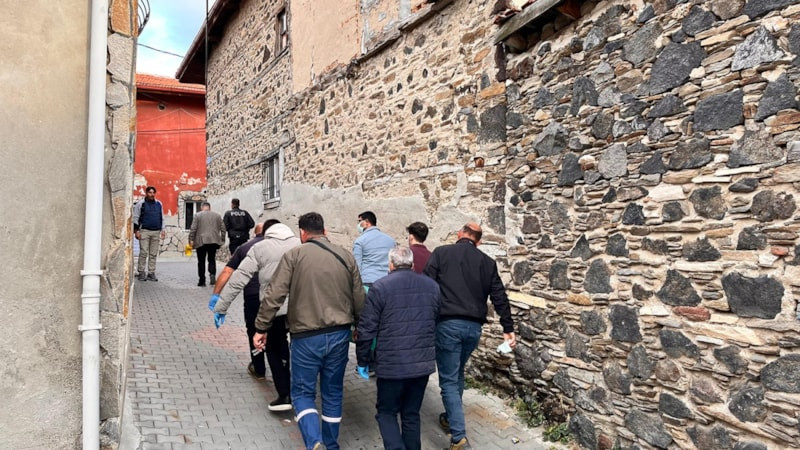 Manisa'da 50 yaşındaki adam, yalnız yaşadığı evinde ölü bulundu