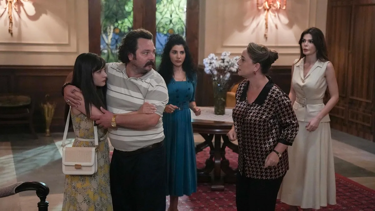 Güneşin Doğduğu Yer 3. bölümde heyecan zirvede: Leyla Adana’da çaresiz kalırken Ceyhun sırların peşine düşüyor!