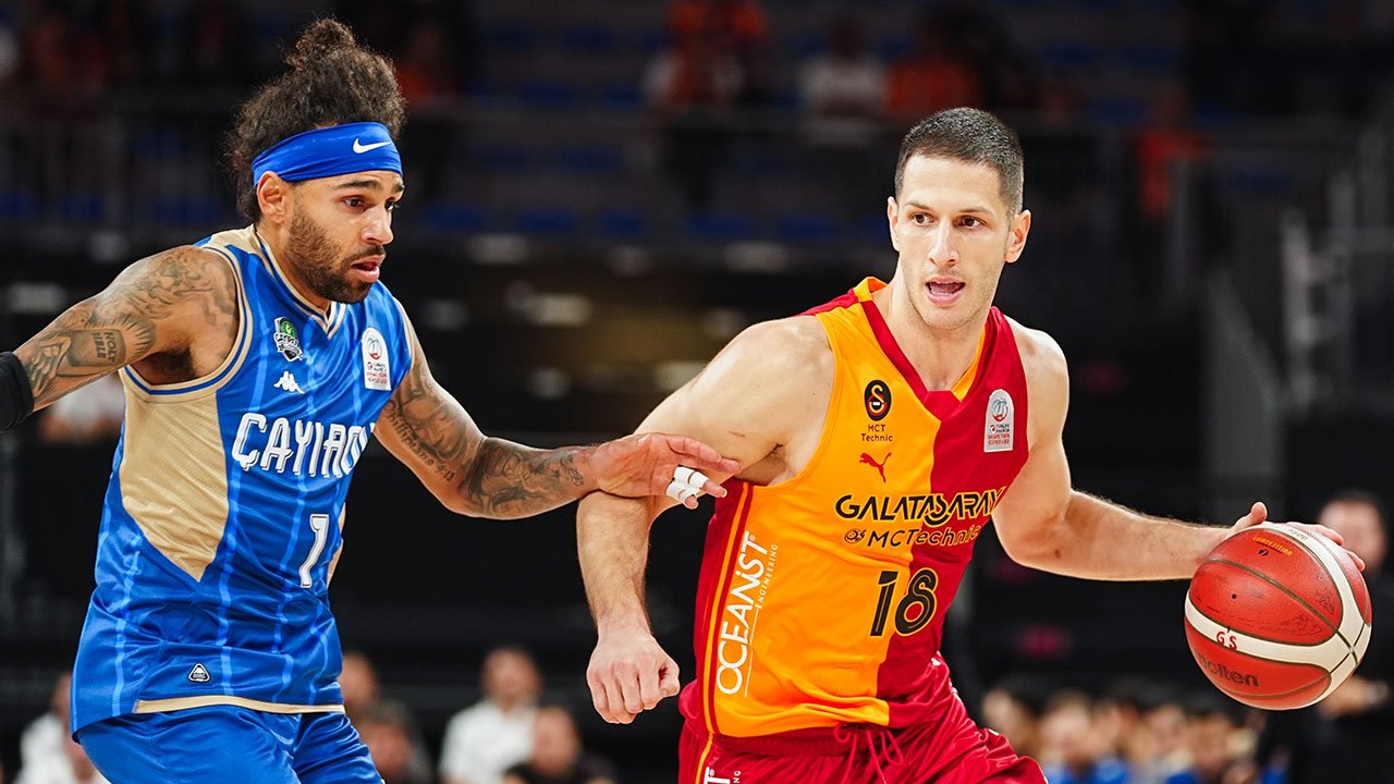 Galatasaray'dan 102 sayılık galibiyet