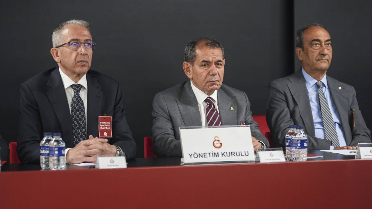 Dursun Özbek'ten 'hakemler dosyası' soruşturması açıklaması: 'Ligler başlayacak ortada MHK diye bir şey yok'