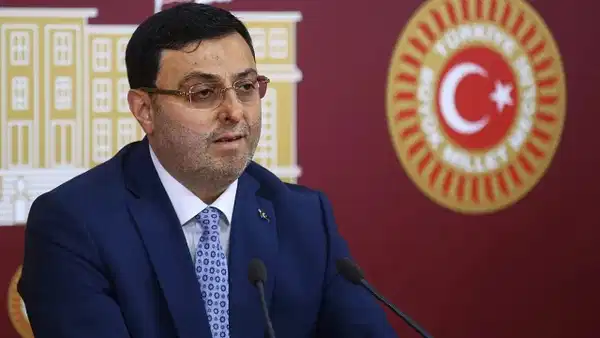 AKP'li Serkan Bayram'ın 'fon vurgunu' ve 'operasyon' isyanı kızdırdı: 'AK Parti'ye sızmış Truva atı olabilir'