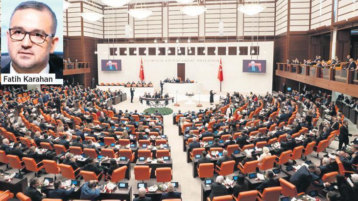 Yeni dönemin ilk gününde Karahan’dan Meclis’e sunum